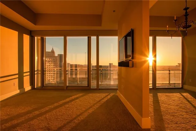 $6,800 | 1065 Peachtree Street Northeast, Unit 3303, Atlanta, GA 30309