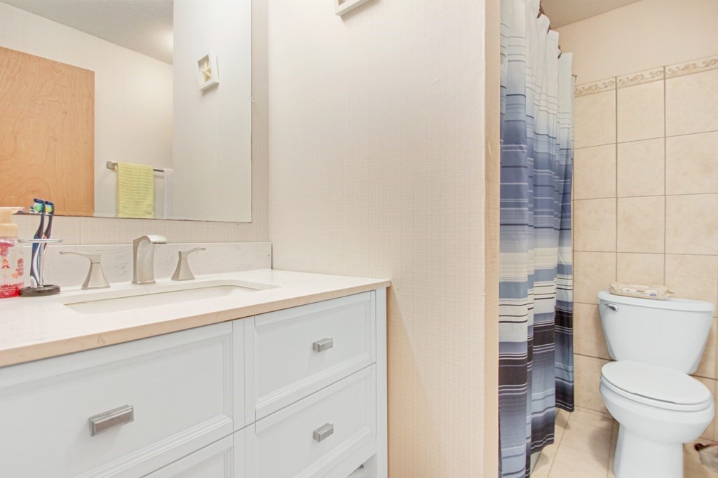 945 Riverside Drive, Unit 16D Methuen, MA 01844 - Photo 17 of 20 Gallery Image 17