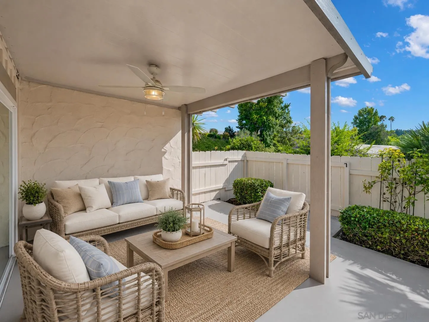 12435 Rios Road San Diego, CA 92128 - Photo 14 of 37 Digitally Altered. Original Image (https://zimg.paragon.ice.com/ParagonImages/Property/PA/SDMLS/260017399/14/533/400/c9f094a4d974b121b1b0ef37fc89c67a/3/cde4f18d28b29c48a0be5d81b16b9aea/260017399-037794ef-0a66-42a4-95e8-d49cad69af7d.JPG)