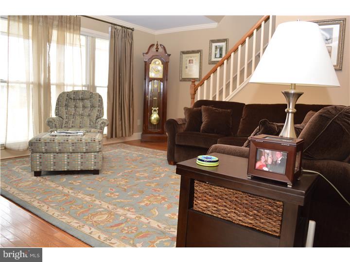 827 Hood Road Swarthmore, PA 19081 - Photo 11 of 25 Living Room