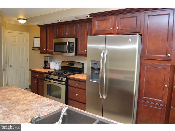 827 Hood Road Swarthmore, PA 19081 - Photo 4 of 25 Kitchen