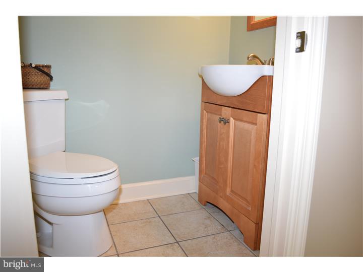 827 Hood Road Swarthmore, PA 19081 - Photo 10 of 25 Half Bath