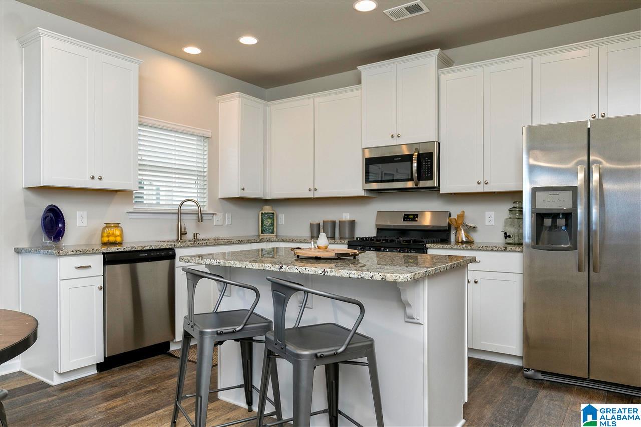 8632 Clarke Lane Leeds, AL 35094 - Photo 2 of 13