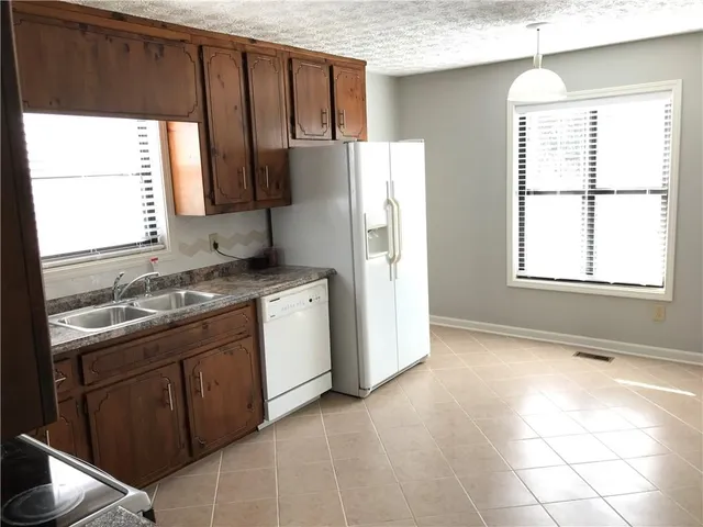 $2,400 | 4415 Windchime Way Northwest, Kennesaw, GA 30152