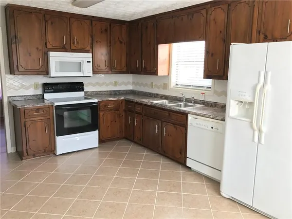 $2,300 | 4415 Windchime Way Northwest, Kennesaw, GA 30152
