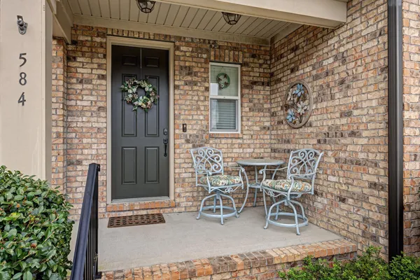 $828,997 | 584 Falcon Trail, Niceville, FL 32578