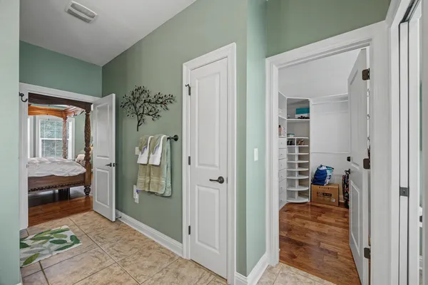 $828,997 | 584 Falcon Trail, Niceville, FL 32578