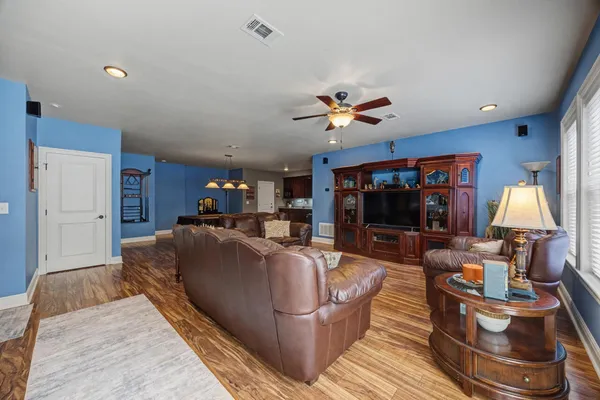 $828,997 | 584 Falcon Trail, Niceville, FL 32578