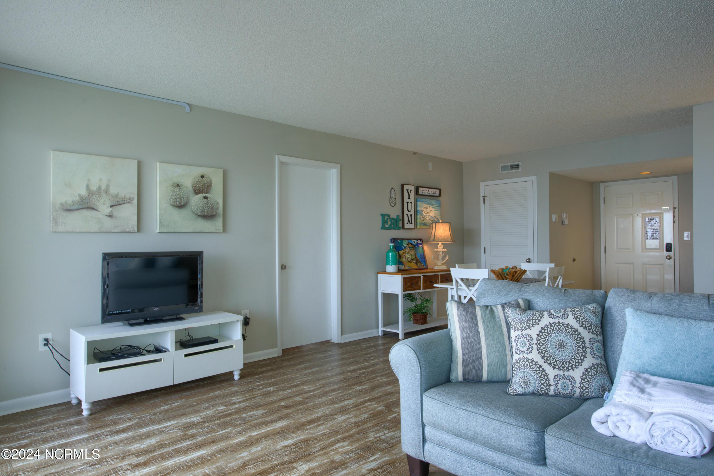 2000 New River Inlet Road, Unit 3309 North Topsail Beach, NC 28460 - Photo 11 of 30 3309 St. Regis - Interior_1
