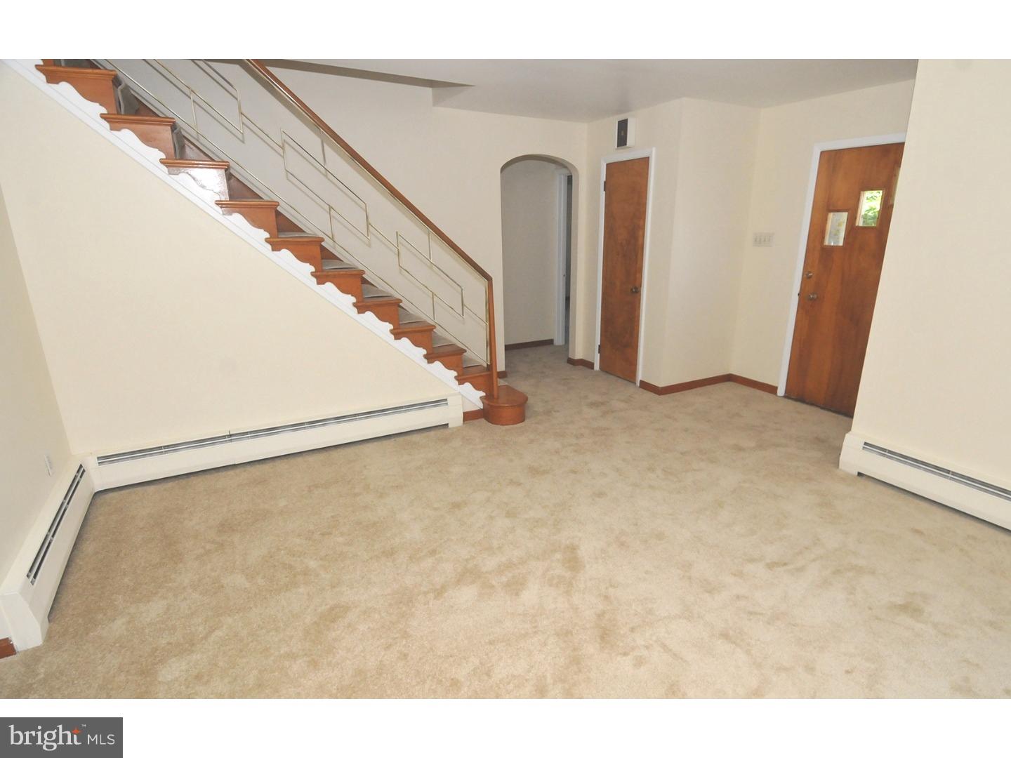 1327 Rosebud Road Southampton, PA 18966 - Photo 4 of 15 Great Room