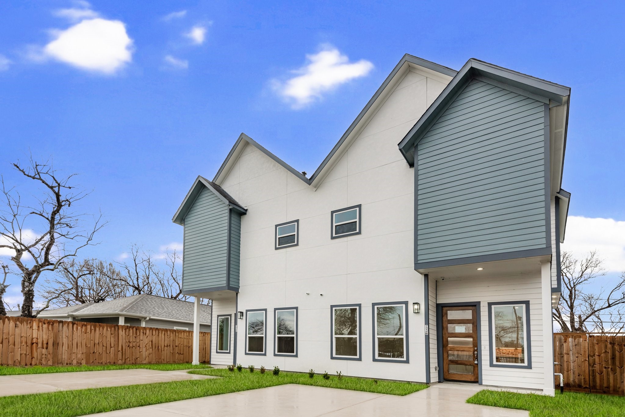 7315 Iwo Jima Road, Unit B Houston, TX 77033 - Photo 3 of 33