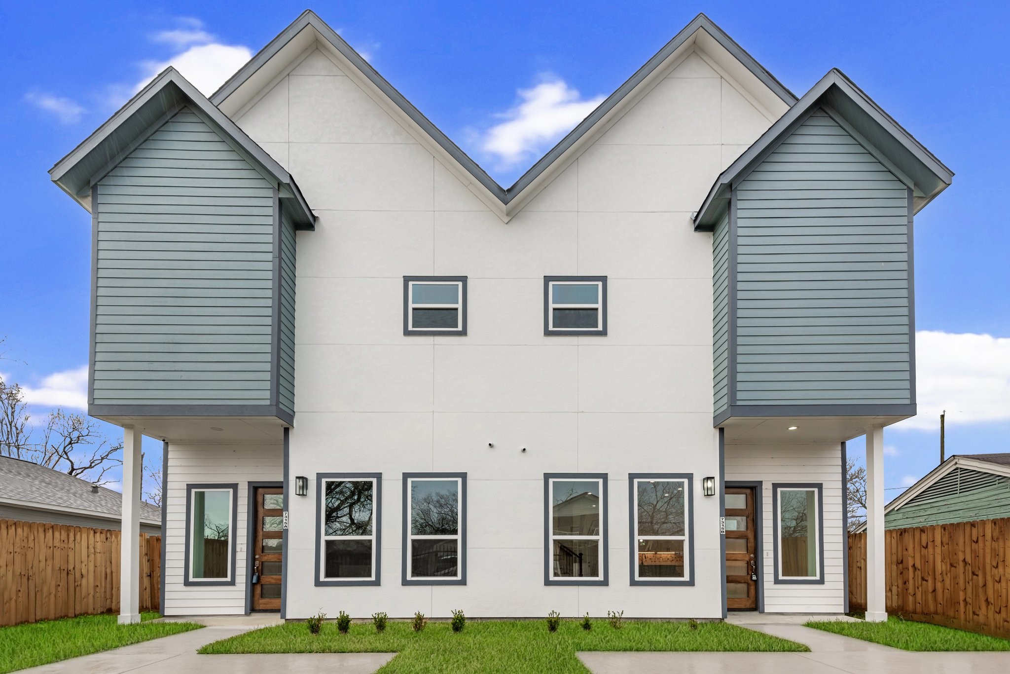 7315 Iwo Jima Road, Unit B Houston, TX 77033 - Photo 4 of 33