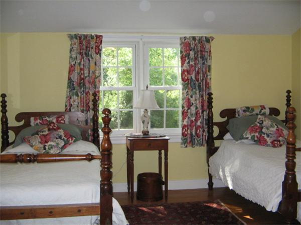 78 Ridge Road East Longmeadow, MA 01028 - Photo 11 of 14 Gallery Image 11