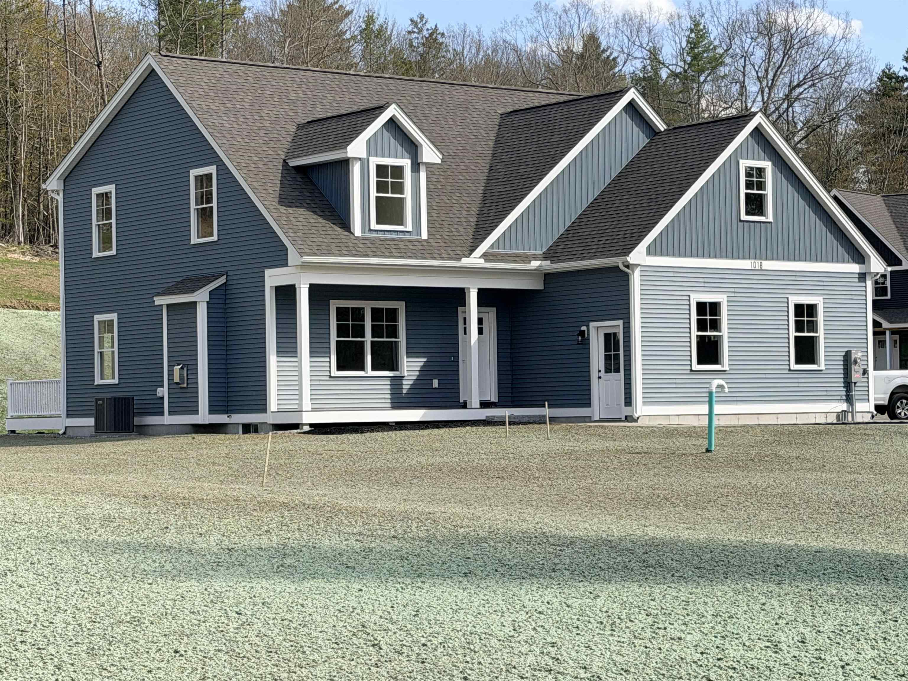 101 B Seaverns Bridge Road Merrimack, NH 03054 - Photo 1 of 28 Gallery Image 1