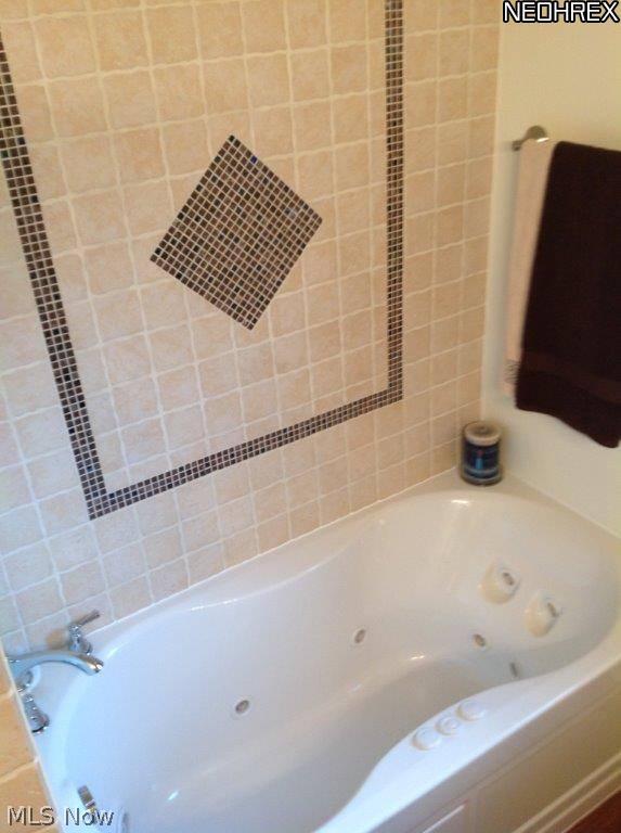 20810 Mastick Road Cleveland, OH 44126 - Photo 14 of 17