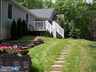 3760 Lehnenberg Road Riegelsville, PA 18077 - Photo 2 of 6