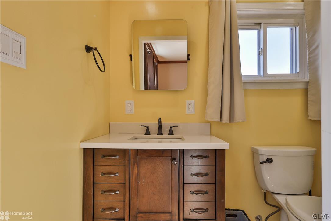 2428 Nottingham Road Bethlehem, PA 18017 - Photo 17 of 31 Gallery Image 17