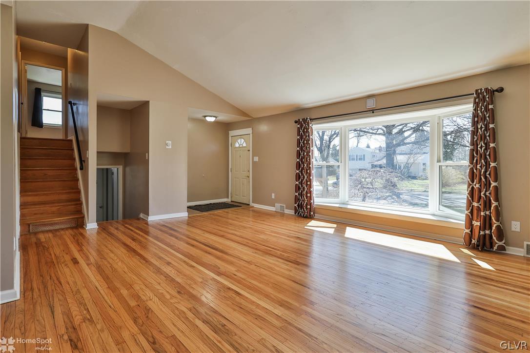 2428 Nottingham Road Bethlehem, PA 18017 - Photo 4 of 31 Gallery Image 4