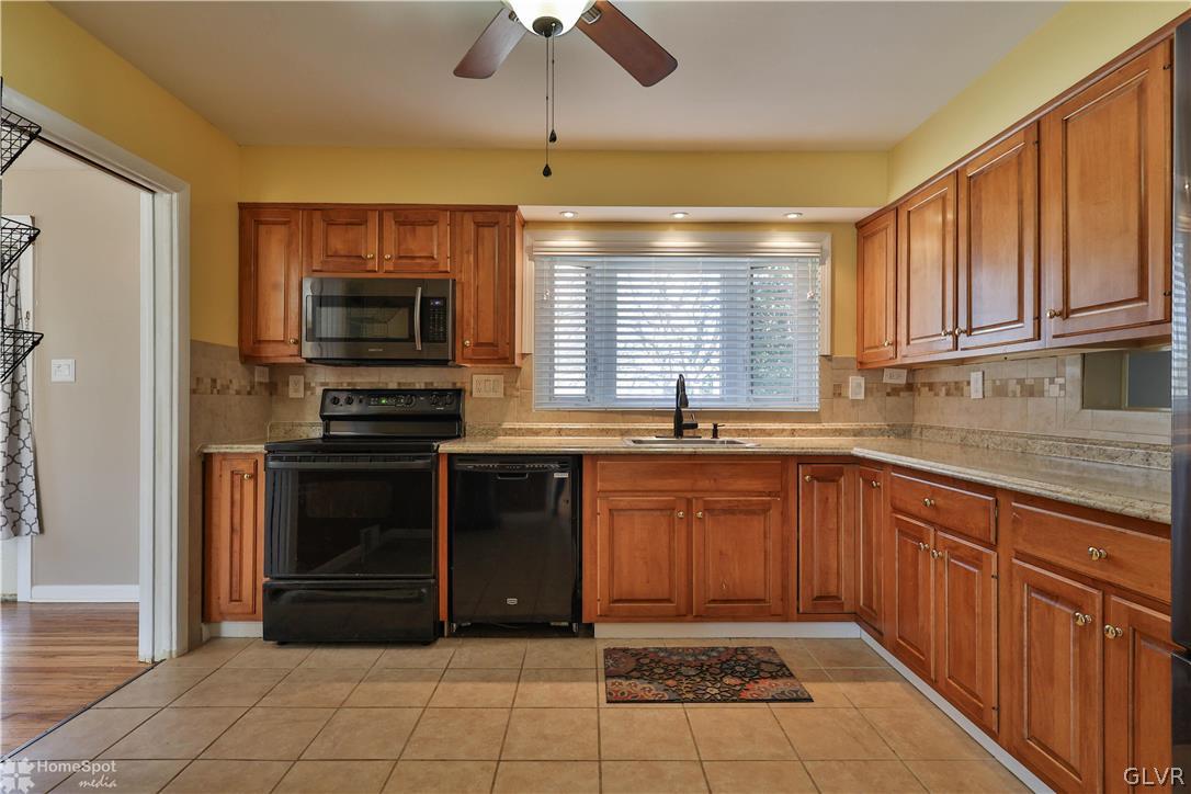 2428 Nottingham Road Bethlehem, PA 18017 - Photo 10 of 31 Gallery Image 10