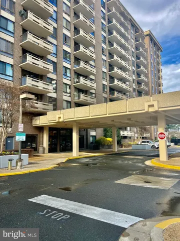 a view of a building entrance