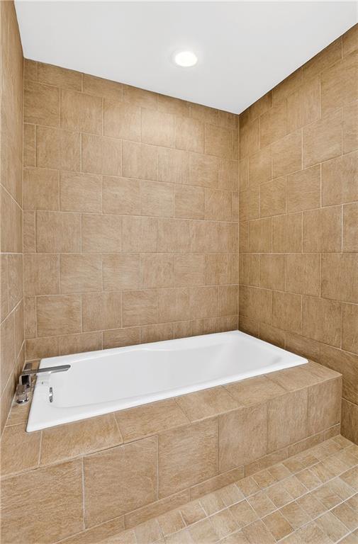 3325 Piedmont Road Northeast, Unit 2005 Atlanta, GA 30305 - Photo 17 of 47
