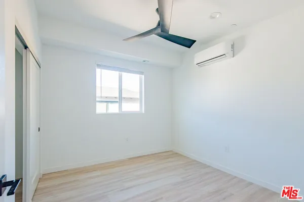 $3,254 | 2602 Carnegie Lane, Unit 6, Redondo Beach, CA 90278
