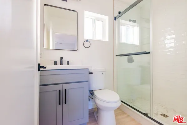 $3,254 | 2602 Carnegie Lane, Unit 6, Redondo Beach, CA 90278