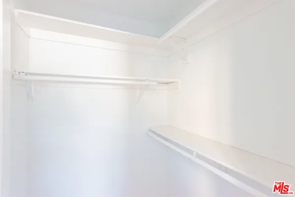 $3,254 | 2602 Carnegie Lane, Unit 6, Redondo Beach, CA 90278