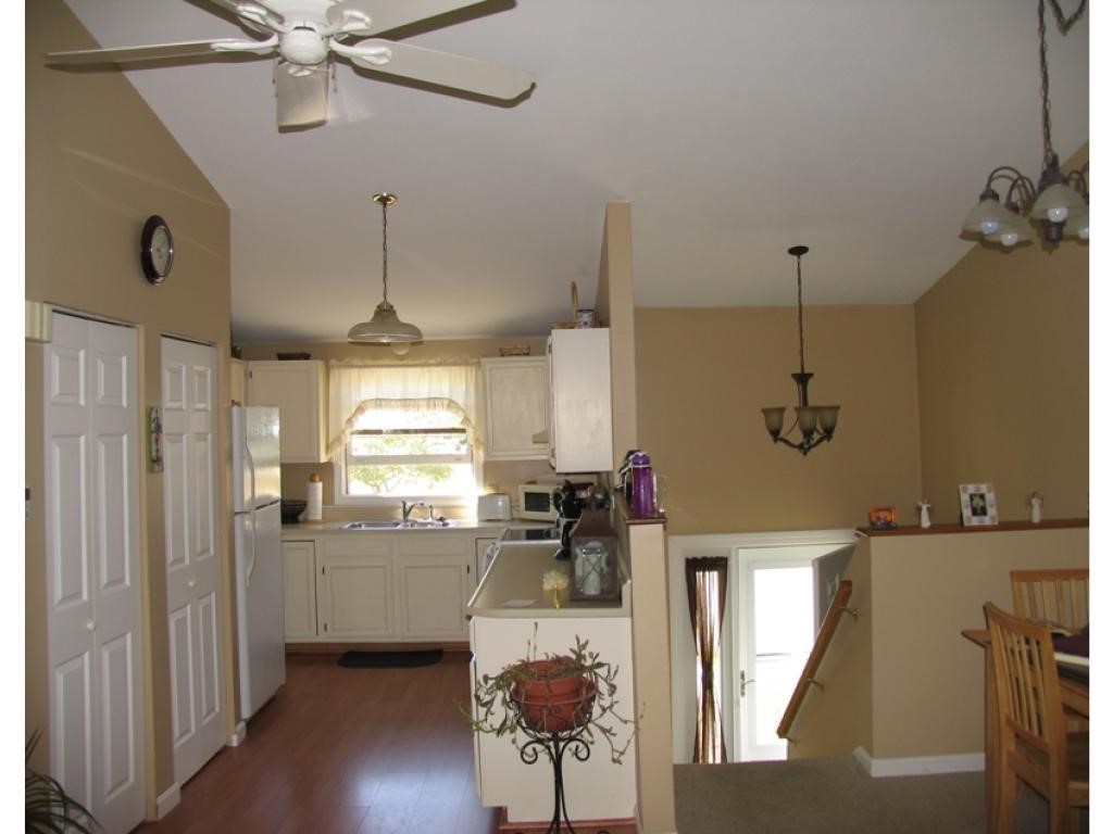 881-1 Mammoth Road, Unit 401 Manchester, NH 03104 - Photo 1 of 21