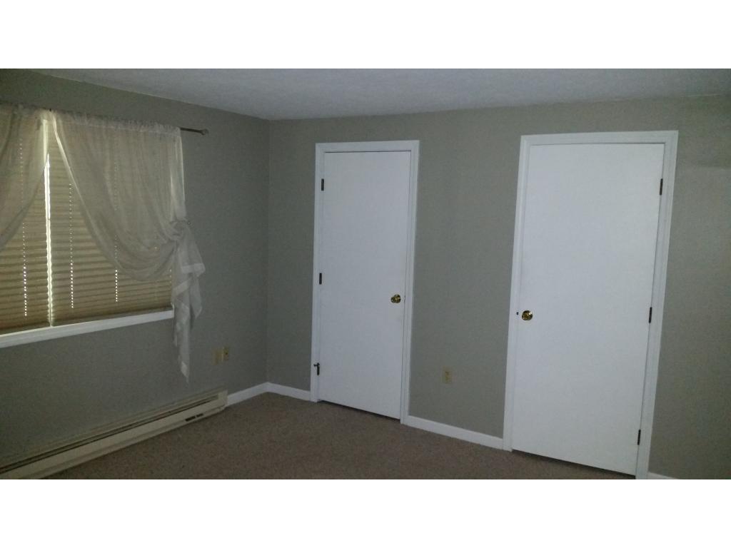 881-1 Mammoth Road, Unit 401 Manchester, NH 03104 - Photo 15 of 21