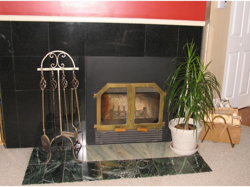 881-1 Mammoth Road, Unit 401 Manchester, NH 03104 - Photo 16 of 21