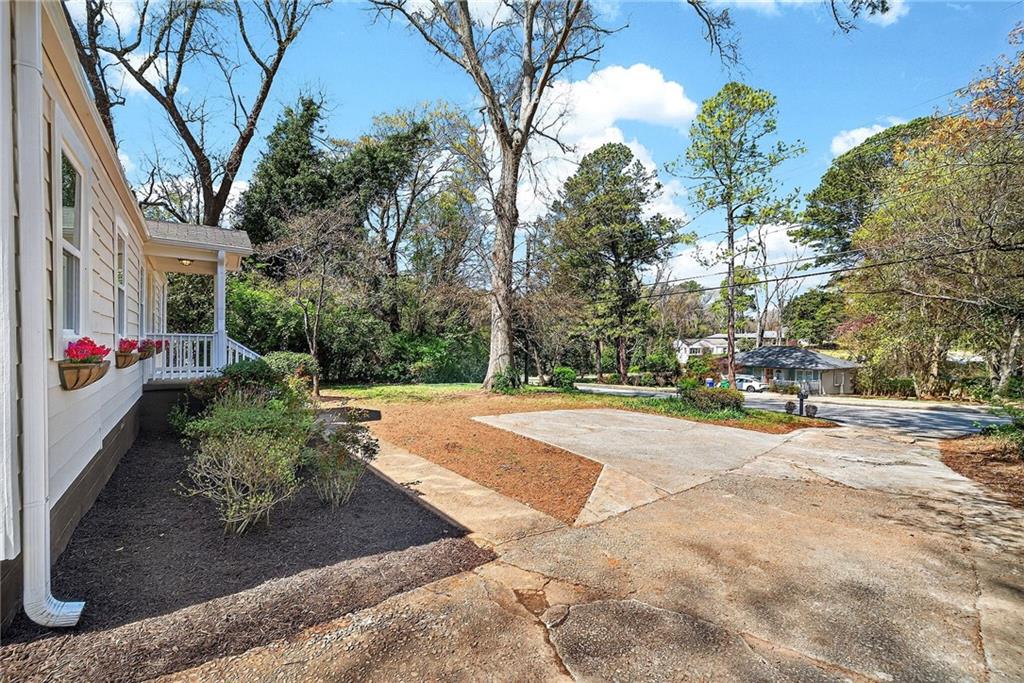 955 South Columbia Drive Decatur, GA 30030 - Photo 5 of 34 Gallery Image 5
