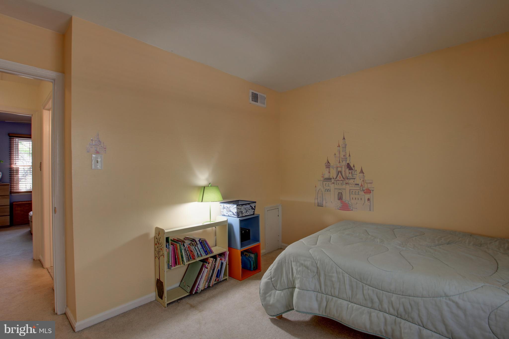 5839 Royal Ridge Drive, Unit 946 Springfield, VA 22152 - Photo 22 of 24 Bedroom