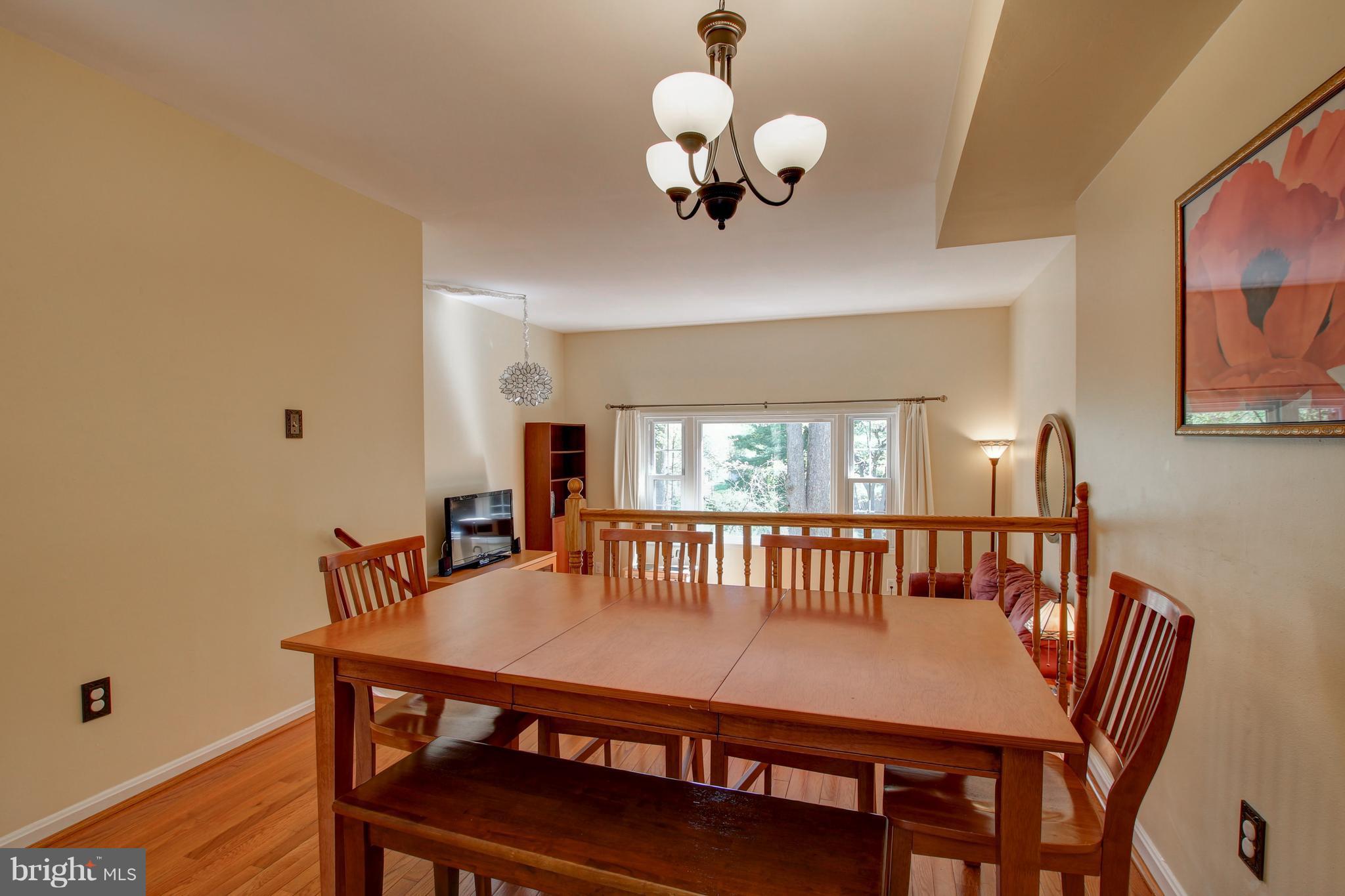 5839 Royal Ridge Drive, Unit 946 Springfield, VA 22152 - Photo 10 of 24 Dining Room