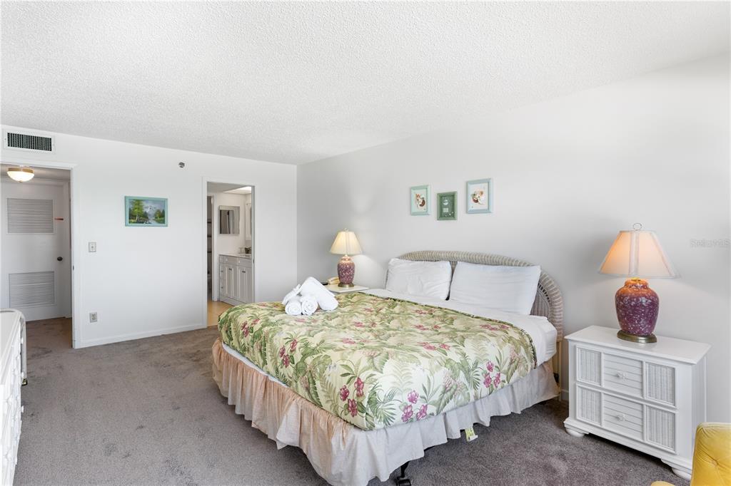 900 Gulf Boulevard, Unit 702 Indian Rocks Beach, FL 33785 - Photo 18 of 52