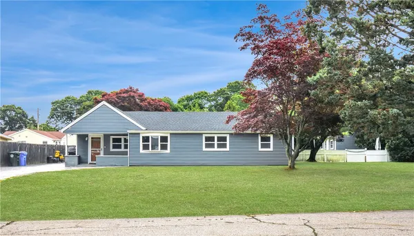 $475,000 | 6 Sweeney Lane, Bristol, RI 02809