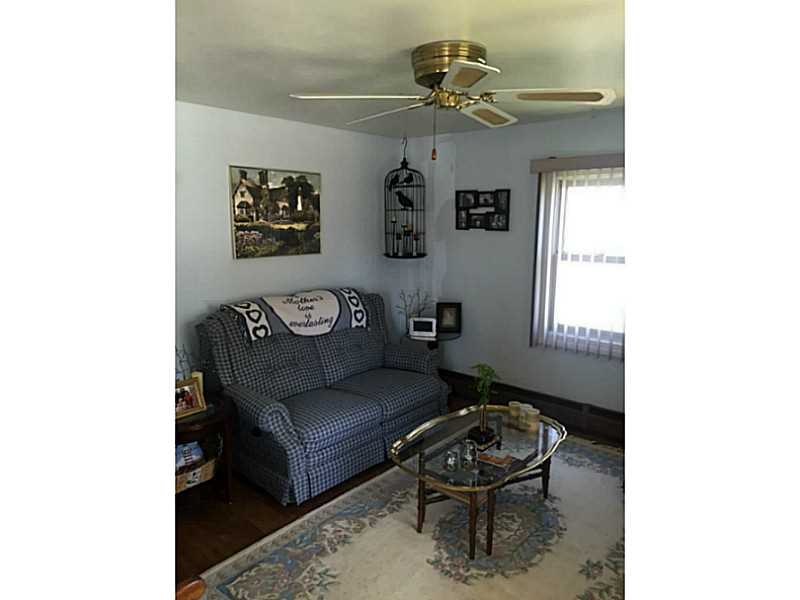 259 Aqueduct Road Cranston, RI 02910 - Photo 4 of 12 Living Room.