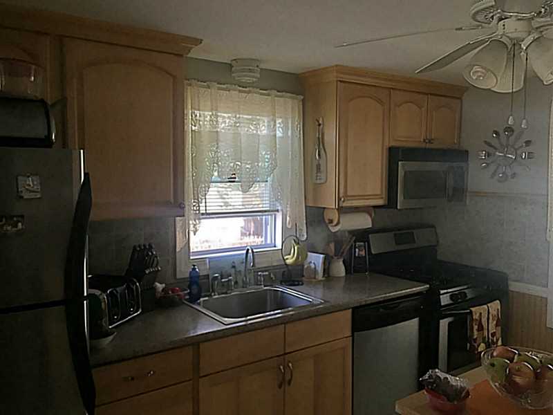 259 Aqueduct Road Cranston, RI 02910 - Photo 7 of 12 Kitchen.