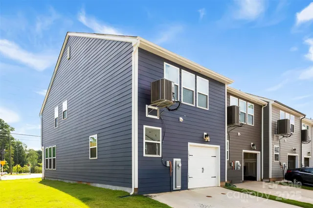 $365,000 | 1075 South Point Road, Belmont, NC 28012