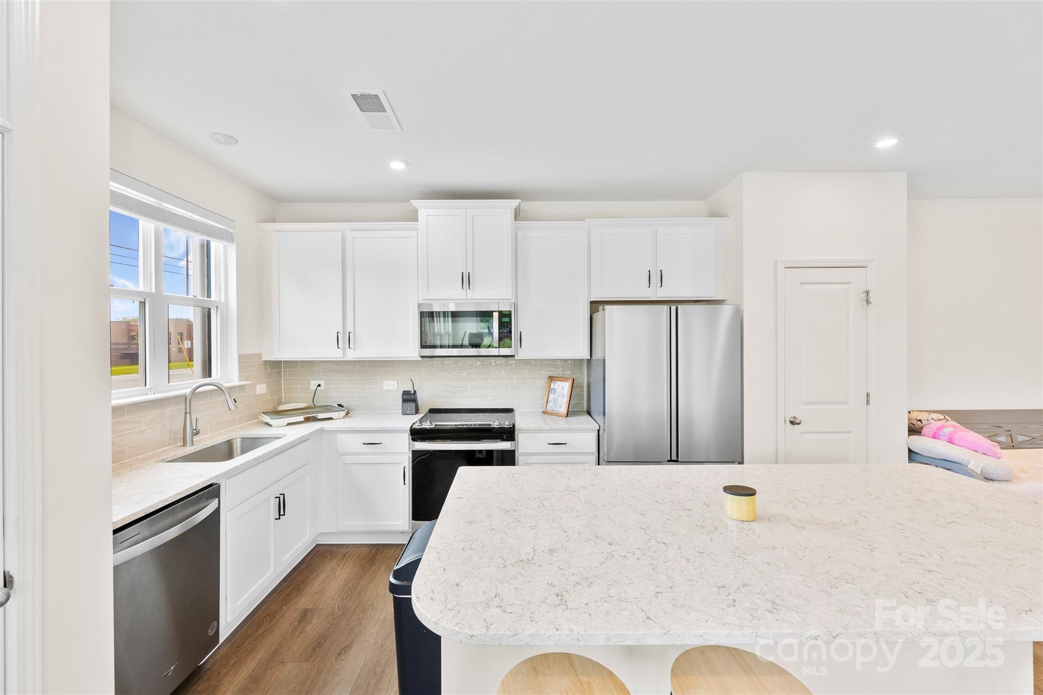 1075 South Point Road Belmont, NC 28012 - Photo 9 of 34