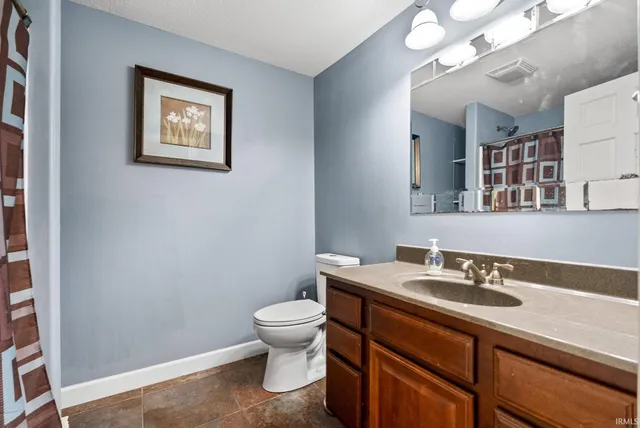 $494,900 | 5185 Sawgrass Lane, Leesburg, IN 46538