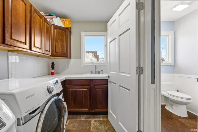 $494,900 | 5185 Sawgrass Lane, Leesburg, IN 46538