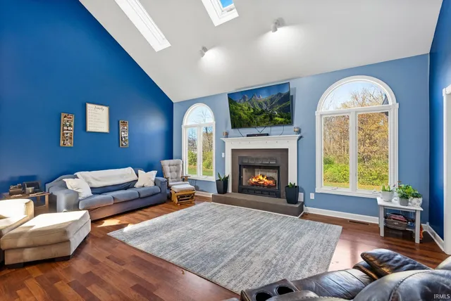 $494,900 | 5185 Sawgrass Lane, Leesburg, IN 46538