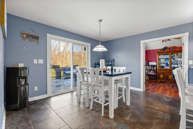 $494,900 | 5185 Sawgrass Lane, Leesburg, IN 46538