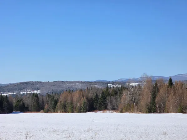 $495,000 | 254 Airport Road, Lyndon, VT 05851