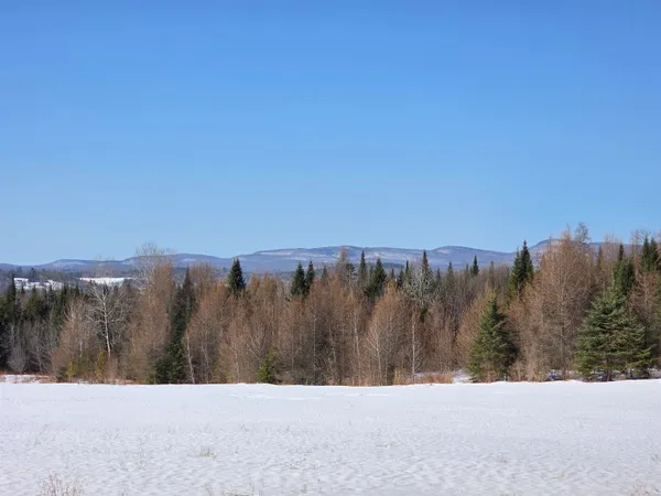 $495,000 | 254 Airport Road, Lyndon, VT 05851