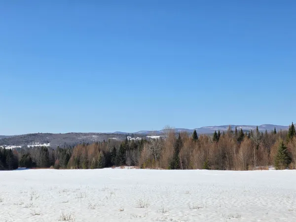 $495,000 | 254 Airport Road, Lyndon, VT 05851