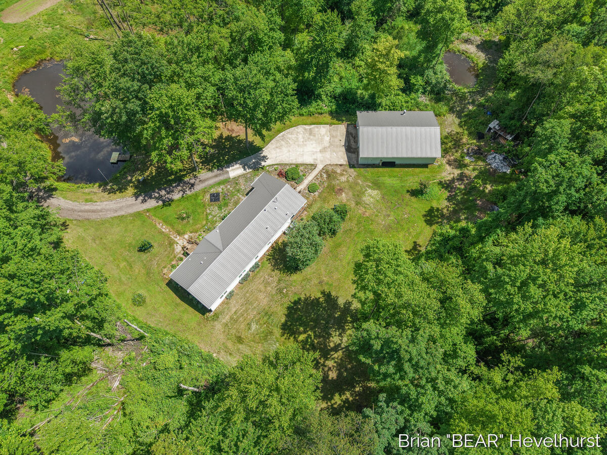 3511 Engle Road Middleville, MI 49333 - Photo 7 of 39