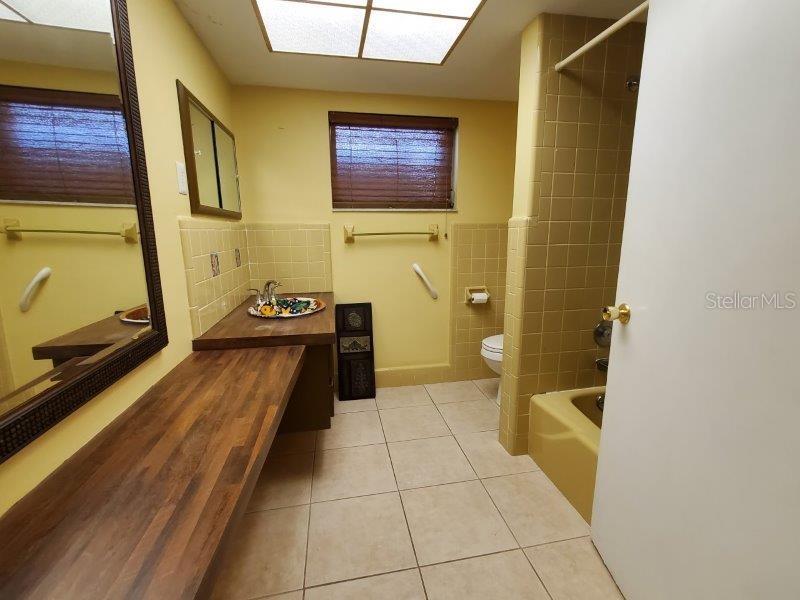 1450 Appian Drive Punta Gorda, FL 33950 - Photo 22 of 35 a bathroom with a tub