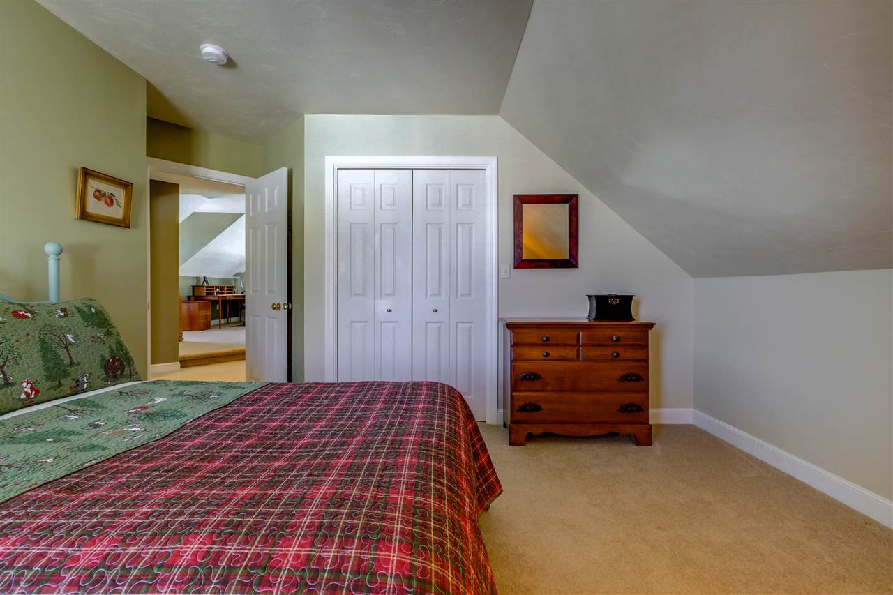 17 Bear Hill Road Windham, NH 03087 - Photo 25 of 40